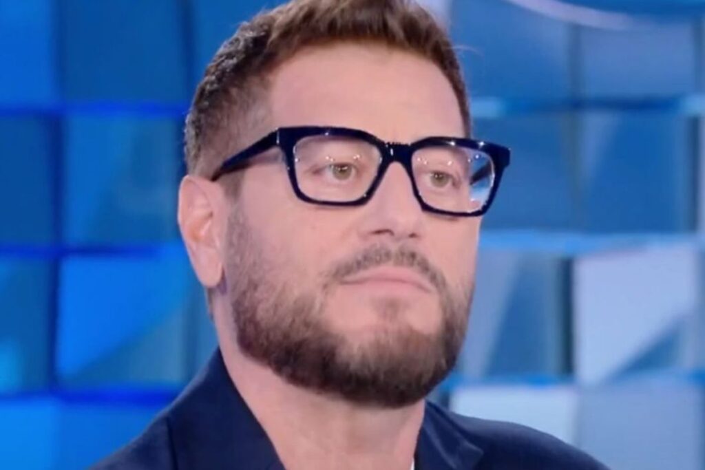 Enrico Papi dove vive