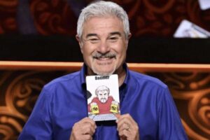 La sua presenza nei palinsesti pubblici ha sollevato dibattiti non solo per i contenuti televisivi ma anche per gli ingaggi economici