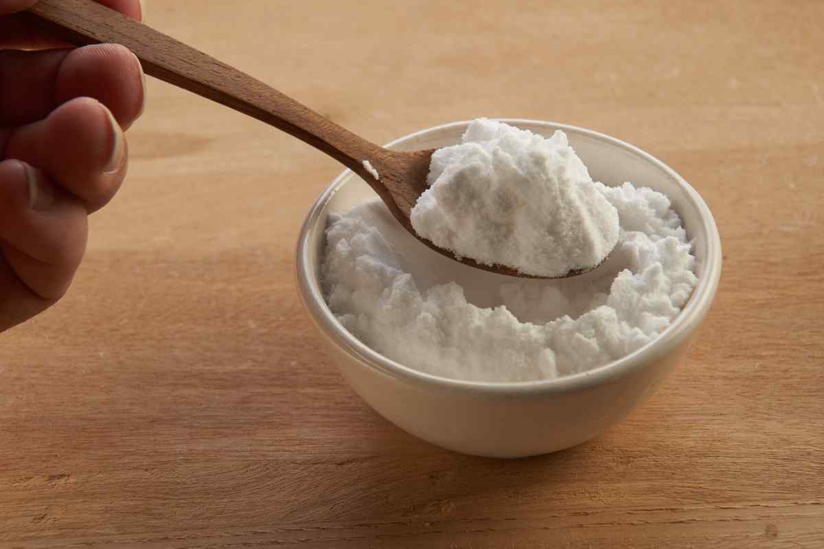 Bicarbonato, non solo in cucina: 50 utilizzi sorprendenti che ti faranno risparmiare