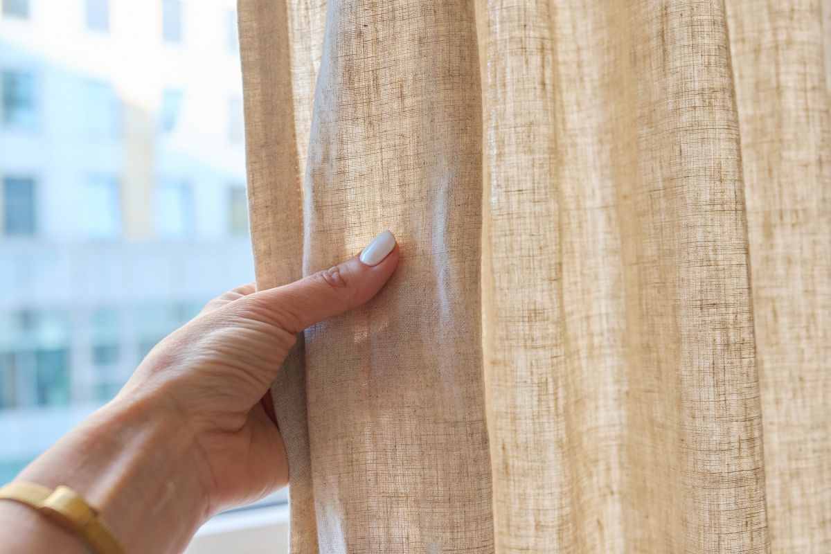 tende come nuove col trucco del calzino