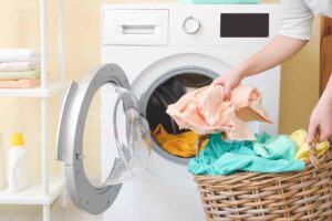 Mai asciugare il bucato così ora che arriva l’autunno