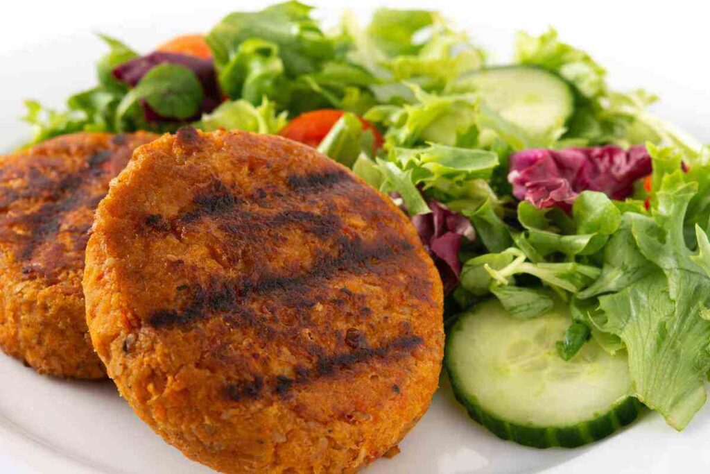 Dimentica la carne, ecco il secondo perfetto: l’hamburger di ceci, tutti i dettagli